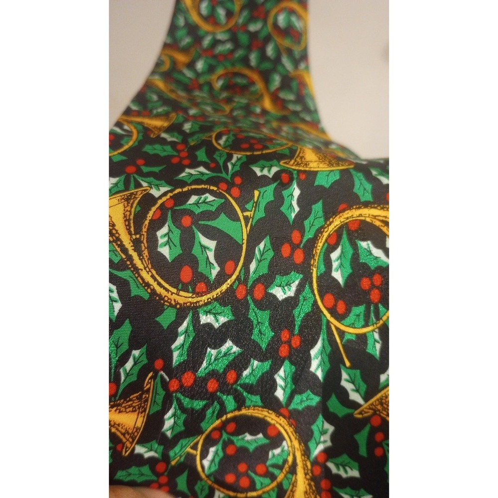 Vintage 90s Y2K Addiction Christmas Necktie French Horn Holly AOP EUC